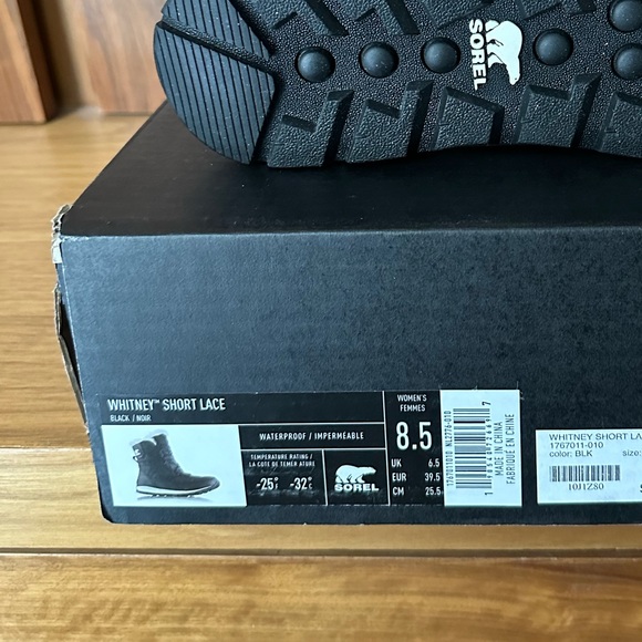 Women’s North Face Bootie - Picture 4 of 4